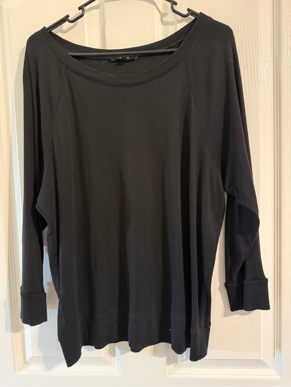 Express Set of 2 Women's 1 Black / 1 Brown Long-Sleeve Boatneck 3/4 sleeve